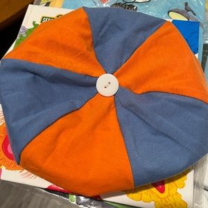Blippi hat